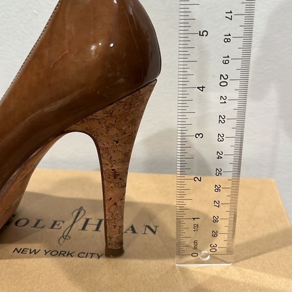 Cole Haan Mariela Peep Toe High Pump Patent Leather with Cork Heels. 6.5B - Picture 4 of 6